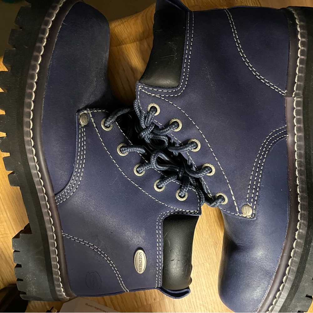 Skechers Ankle Boots Blue and Black with Rugged Design